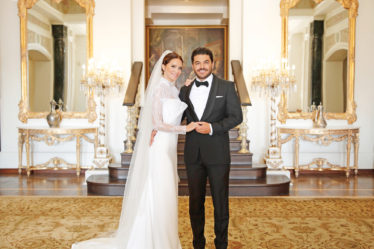 Ebru Şallı yeniden gelinlik giydi